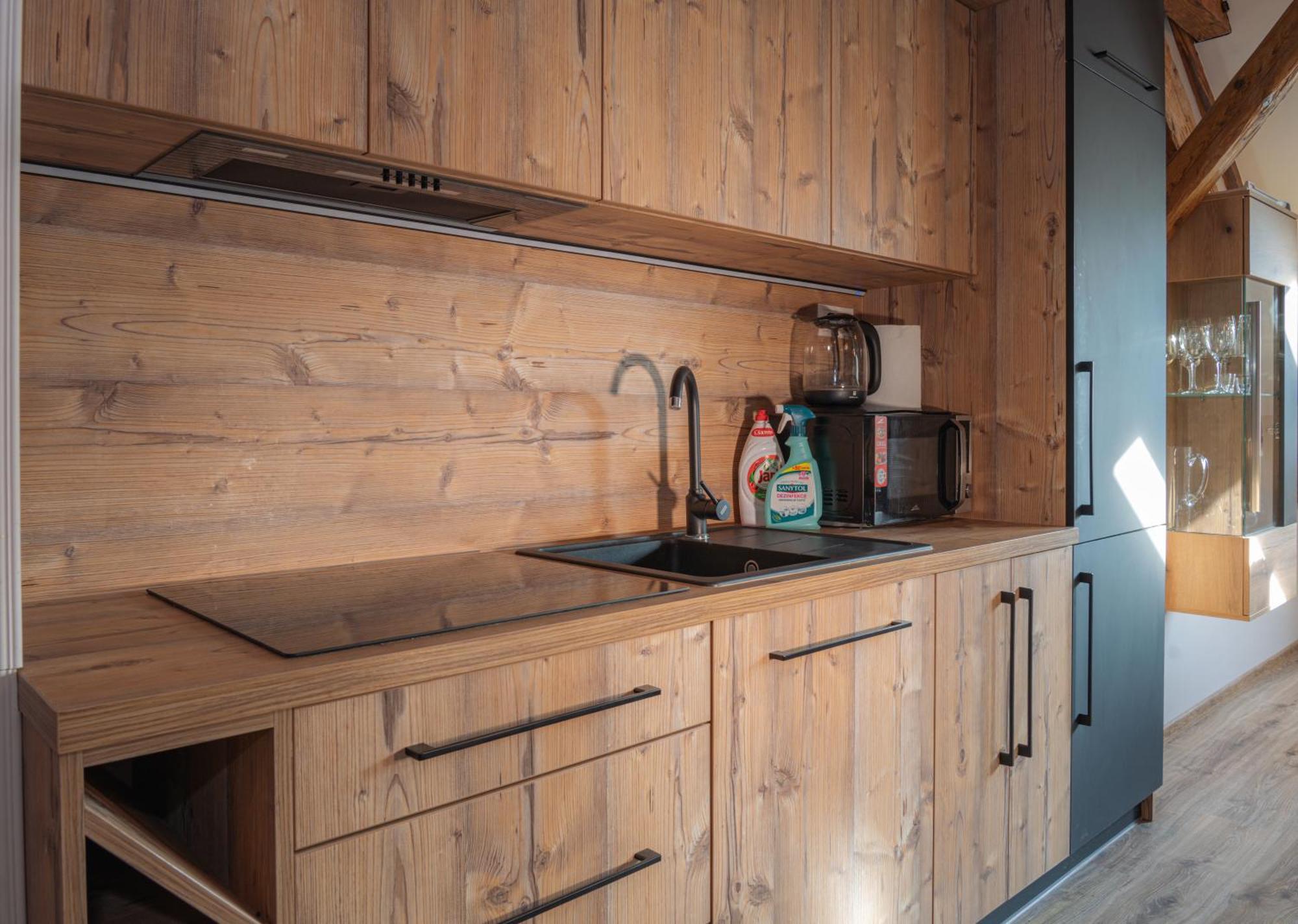 Apatman Fellini House Apartman Trenčín Kültér fotó