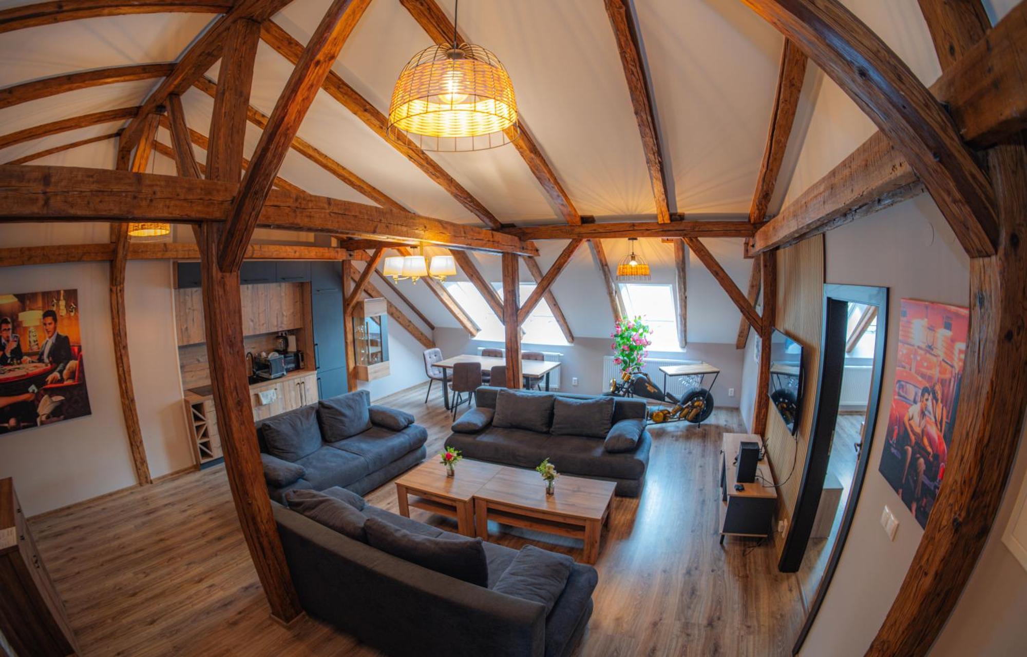 Apatman Fellini House Apartman Trenčín Kültér fotó