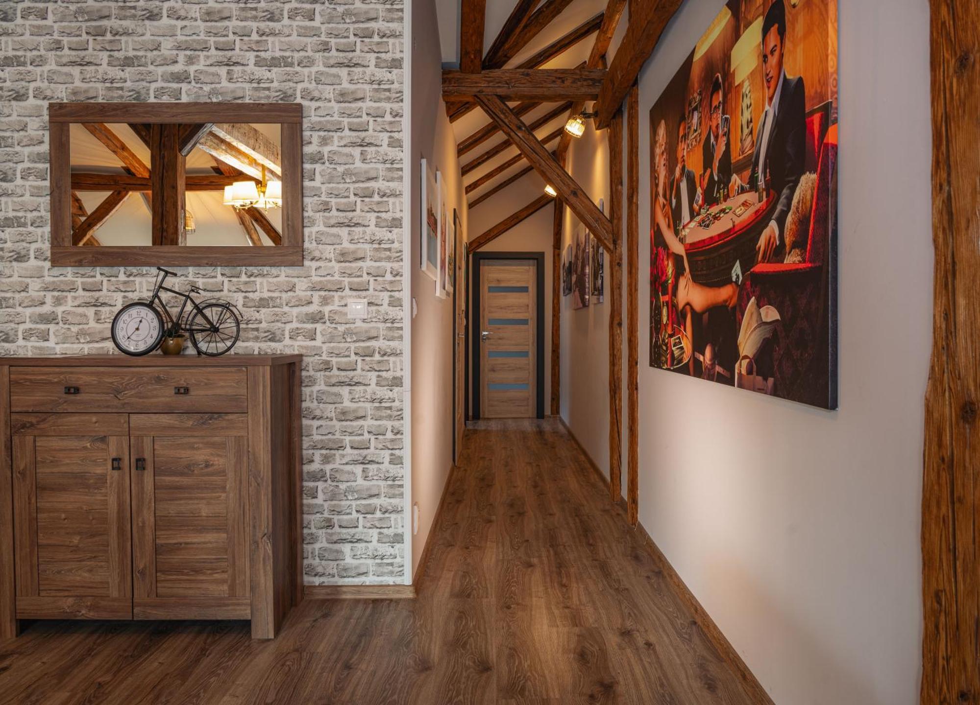 Apatman Fellini House Apartman Trenčín Kültér fotó