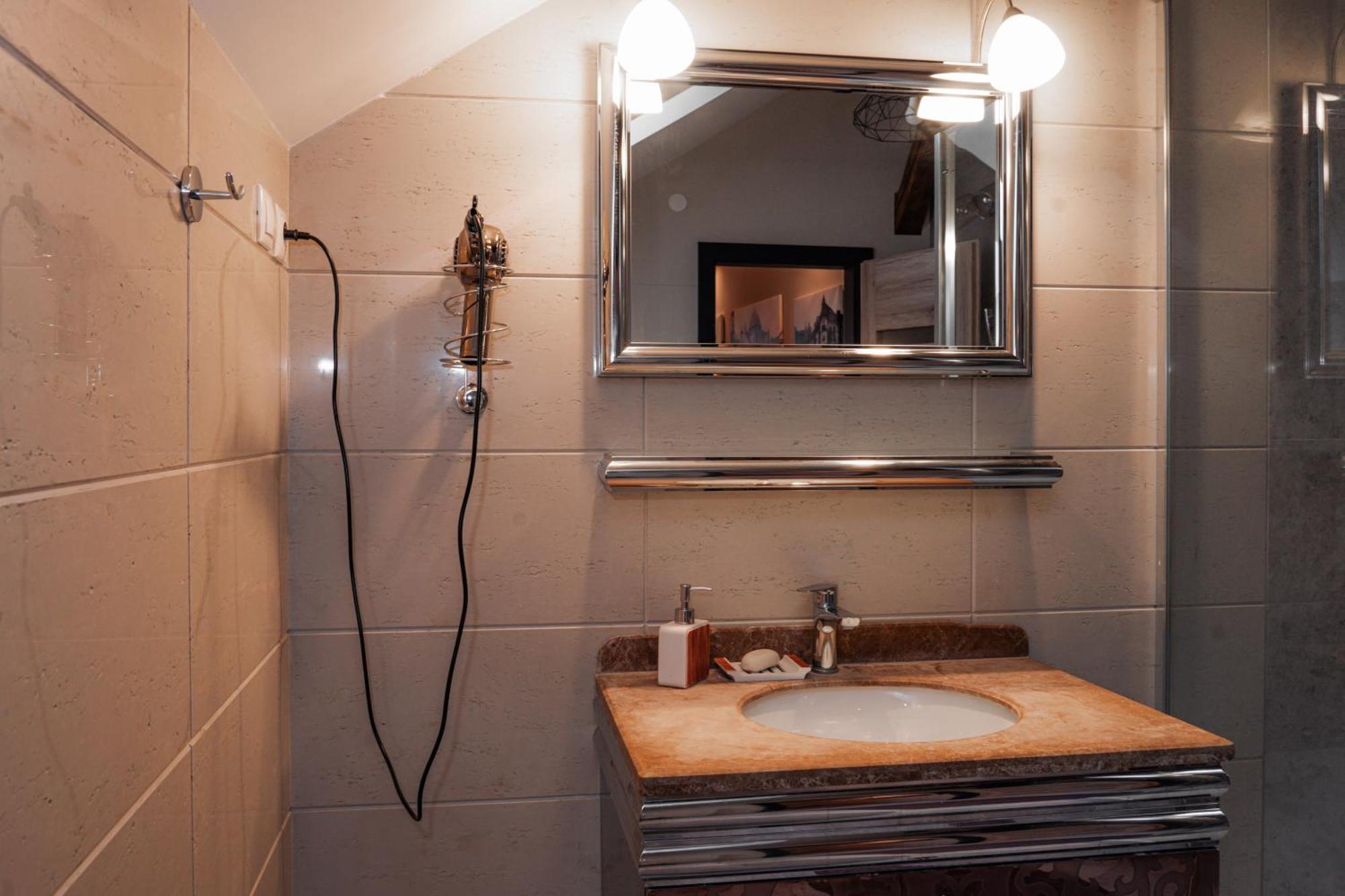 Apatman Fellini House Apartman Trenčín Kültér fotó